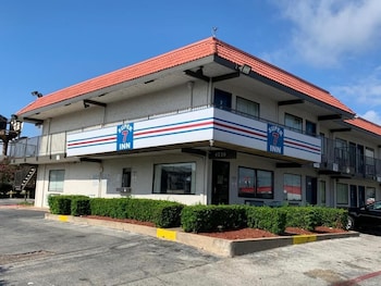 super 7 inn dallas southwest