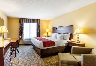 comfort inn and suites