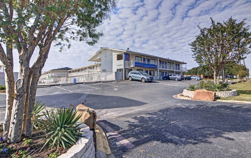 Motel 6 Denton, Tx - Unt,Denton>>Dallas,2 star