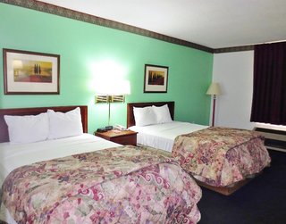 Country Garden & Suites