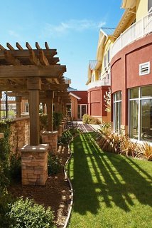 hilton garden inn sonoma county airport