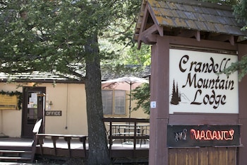 Crandell Mountain Lodge