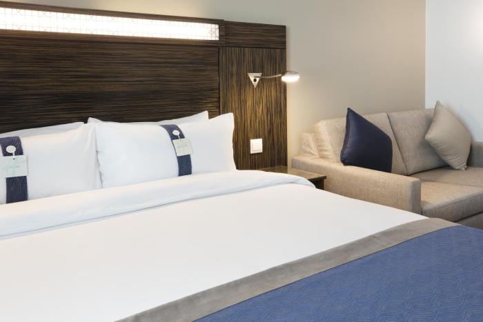 Holiday Inn Express Dubai Safa Park By Ihg,Near Safa Park,3 star
