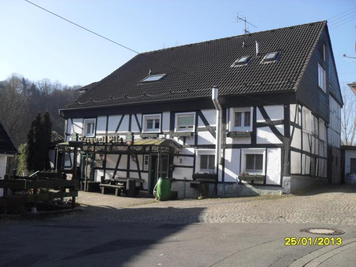 Gasthof Zum Stausee,Engelskirchen>>Cologne,3 star