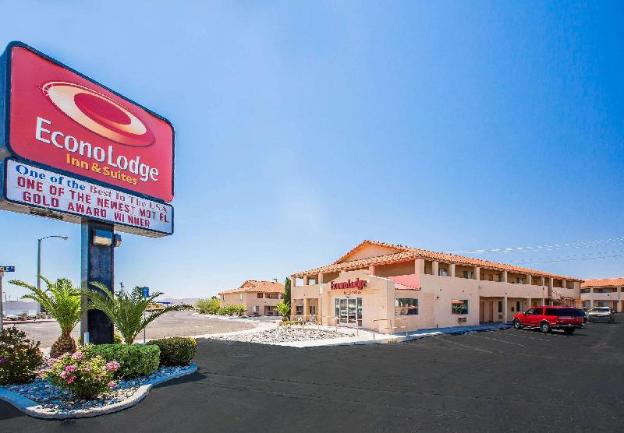 Econo Lodge Inn & Suites Near China Lake Naval Station