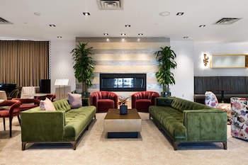 Doubletree By Hilton Fairfield Hotel & Suites,Hasbrouck Heights>>Fairfield,4 star