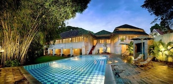 Neemrana's The Tower House,,3 star