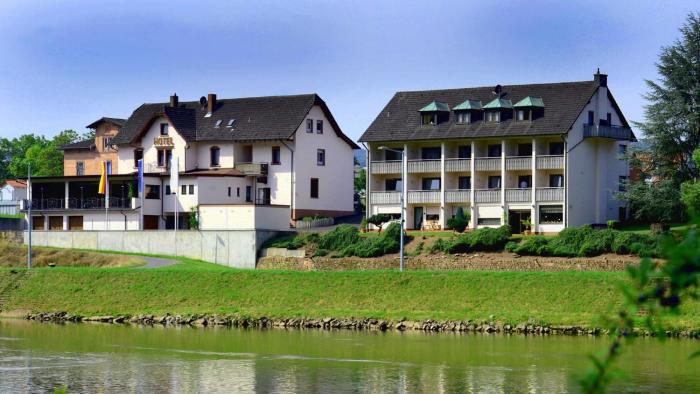 Hotel Straubs Schone Aussicht,Klingenberg Am Main>>Egelsbach,3 star