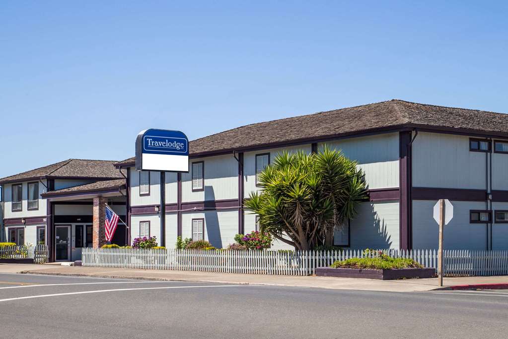 studio 9 fort bragg llc