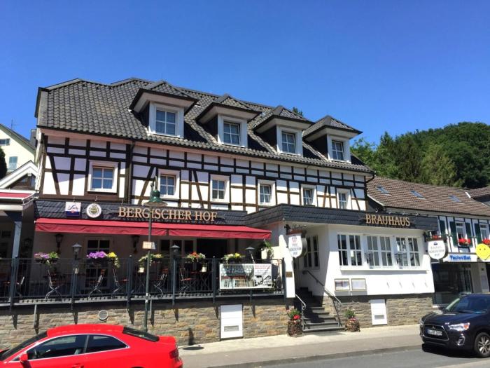 Bergischer Hof,Dahlhaus>>Overath,3 star