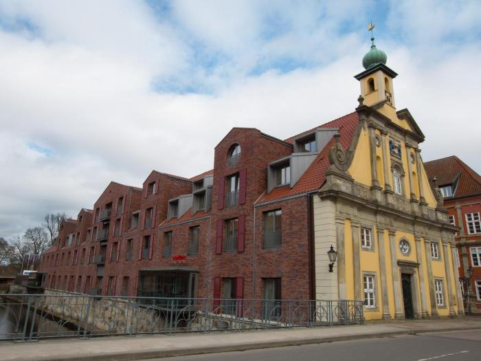 Altes Kaufhaus,Hamburg>>Adendorf,4.5 star