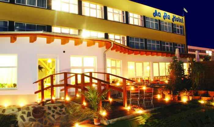 aa ra hotel