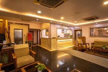 Hotel Excellency,,2.5 star