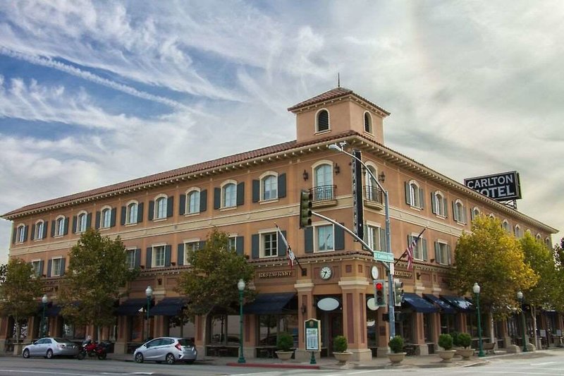 Carlton Hotel,Paso Robles>>Atascadero,4 star