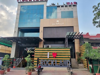 Hotel Rockland,,3 star