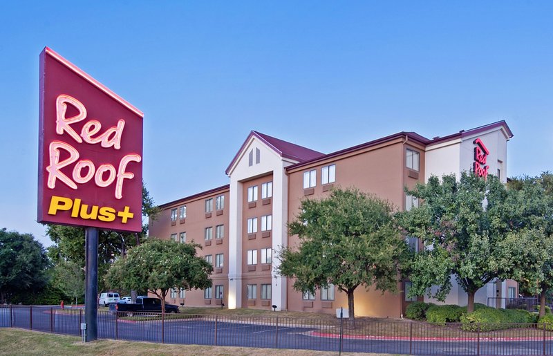 Red Roof Inn Plus+ Austin South,Austin County>>Austin,3 star