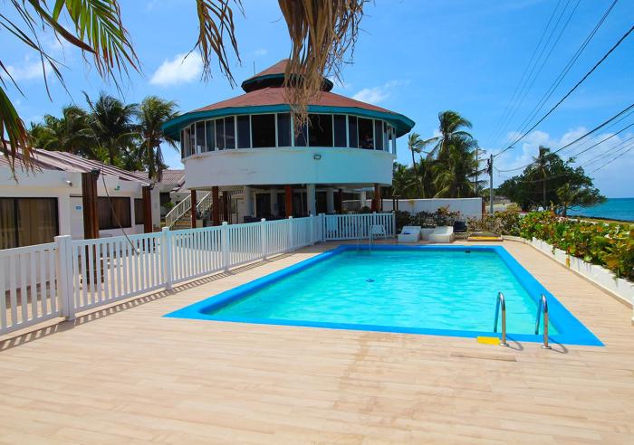 hotel on vacation blue reef