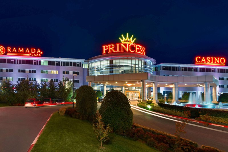 Ramada Plaza By Wyndham Gevgelija,Gevgelija>>Bogoroditsa,5 star