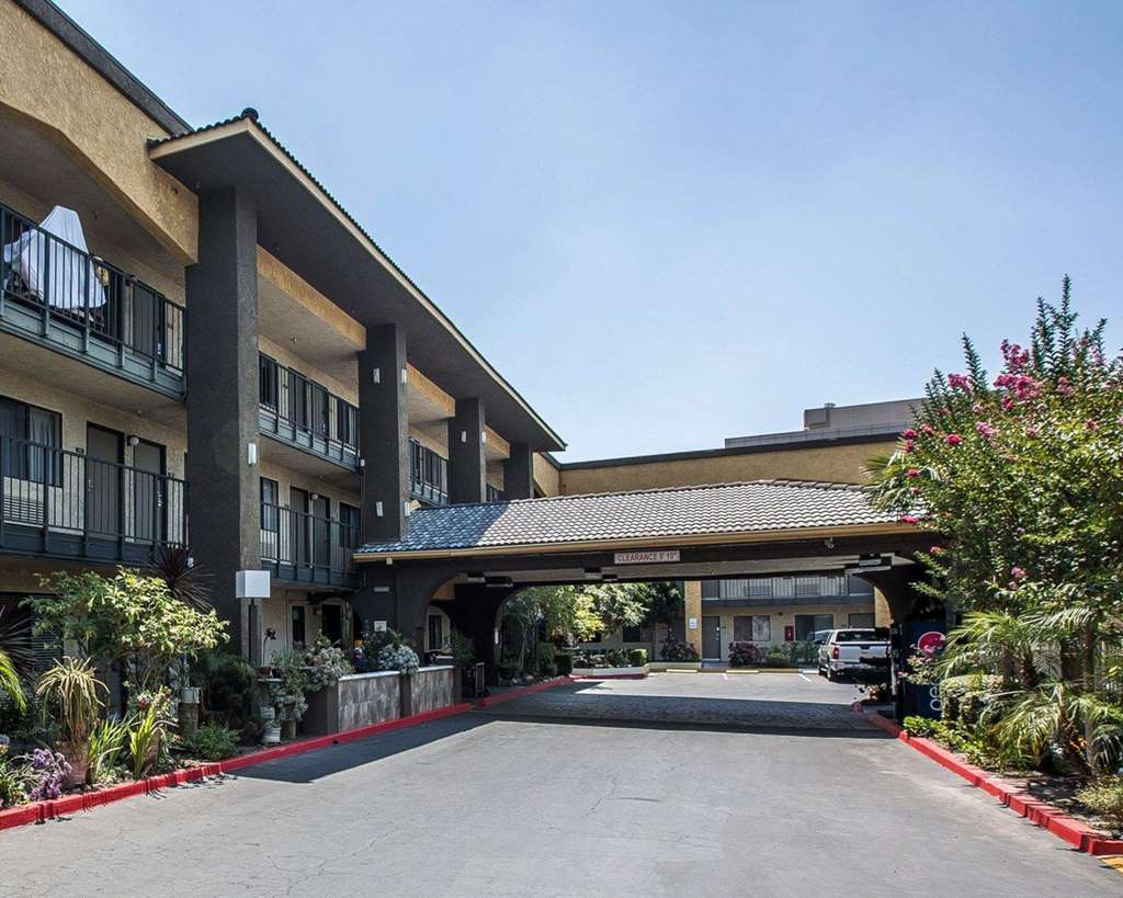 quality inn ontario airport convention center