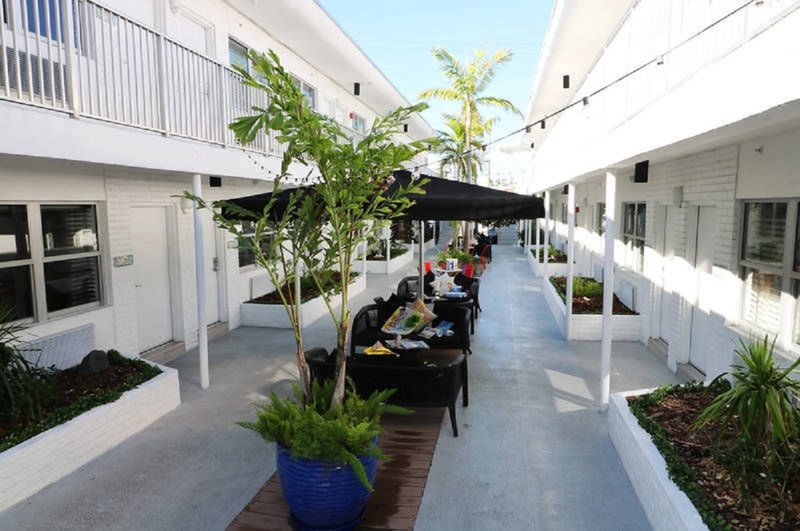 seaside all suites hotel