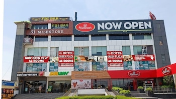Hotel Green Plaza,Kanhawas,3 star