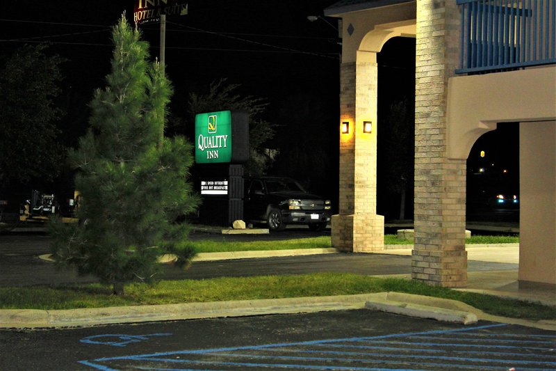 Quality Inn Fort Stockton,Pecos>>Fort Stockton,2.5 star