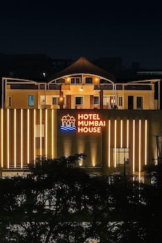 hotel mumbai house vijay nagar