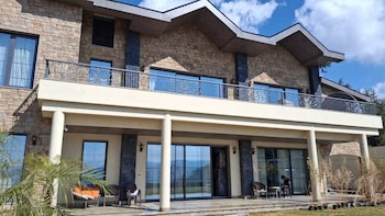 Rosastays Aarnalaya Shimla,,3 star