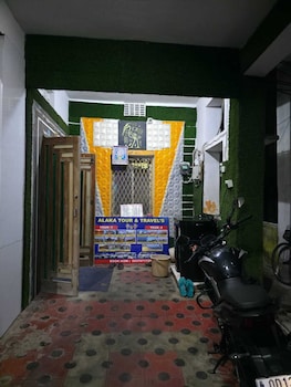 Hotel Alaka Inn,Golden Beach Puri,2 star