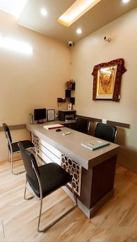 Glow Inn Homestay,,2 star