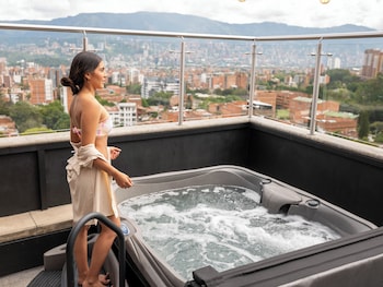 hotel living 35 suites