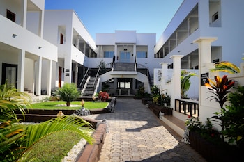 Shalom City Hotel,,3 star