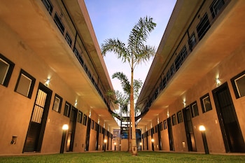 Hotel Com.Viver,,2 star