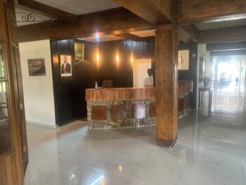 Brondesbury Park Hotel,,4 star