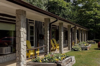 The Dudley Inn,,3 star