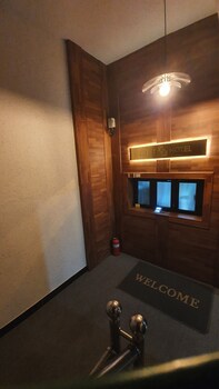 Sweet Hotel,,3 star