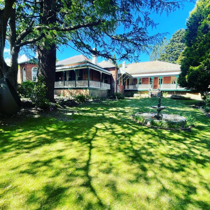 Rowan Brae Historic Guest House,,3 star