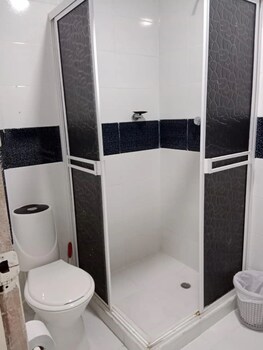 Hotel Bm-17  Cerca Al Mar,,2 star