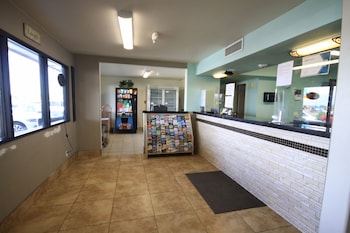 Apple Inn And Suites,,3 star