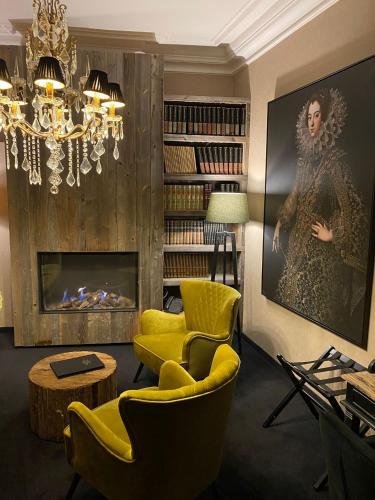 room-image