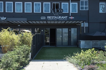 queen hotel