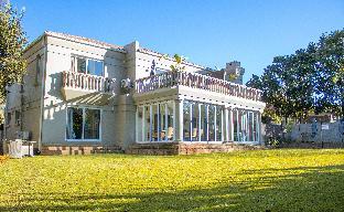 1945 on kloof guesthouse