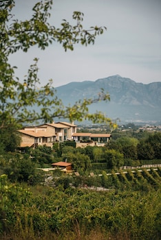 Tenuta Pezzapane,,4 star