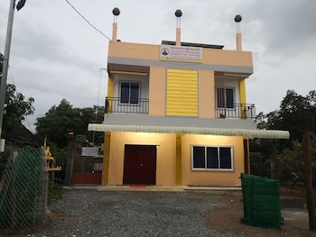 Village Pottery Garden Villa,,4 star