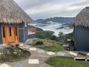 H & R Ranch Resort,,3 star
