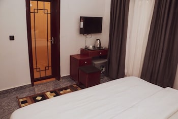 Vortex Hotels And Resort Limited,,4 star