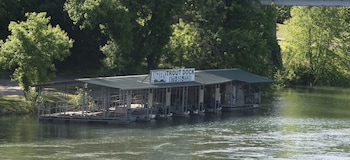 anglers riverfront motel