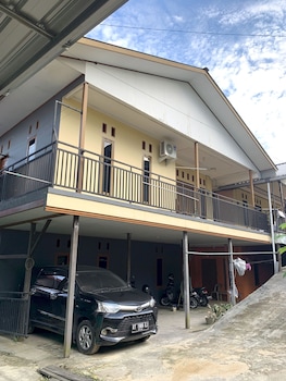 spot on 92544 senja homestay