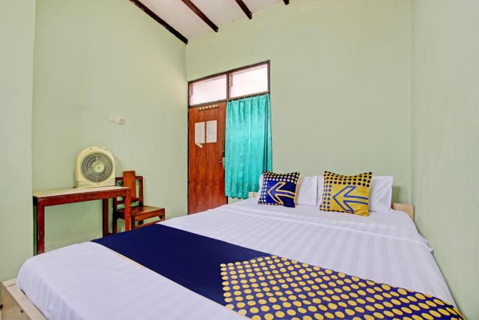 Spot On 93182 Hotel Jaya Kusuma,,2 star