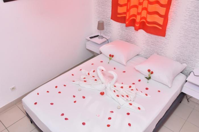 Le Channel Hotel,,3 star